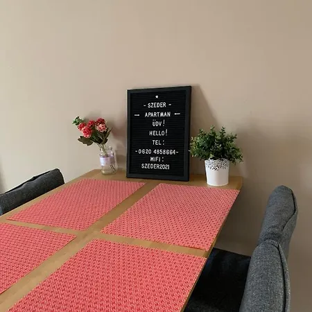 Szeder Apartament *